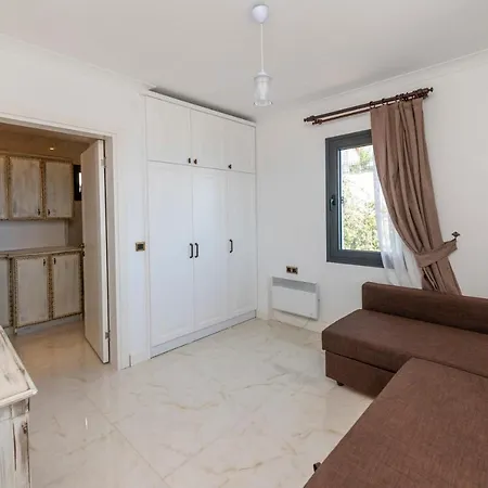 Splendid With Private Pool And Jacuzzi Near In Bodrum فيلة تورغوتْريس